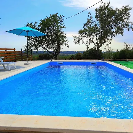 Family Friendly House With A Swimming Pool Vardica, - 21452 Nyaraló *