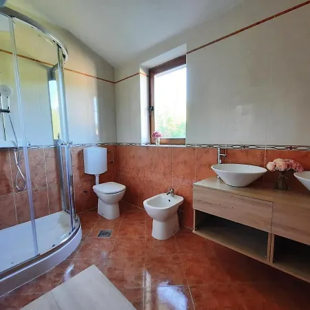 بيت للعطل Family Friendly House With A Swimming Pool Vardica, - 21452