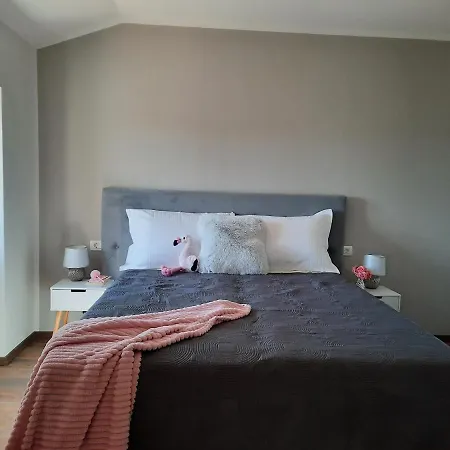 Family Friendly House With A Swimming Pool Vardica, - 21452 Nyaraló *